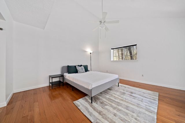 47 Voyagers Ln 47, Ashland, MA 01721