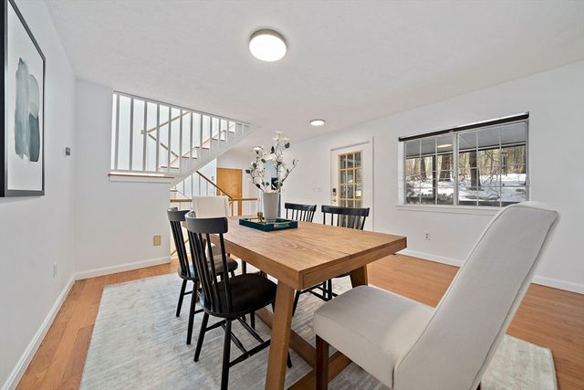 47 Voyagers Ln 47, Ashland, MA 01721