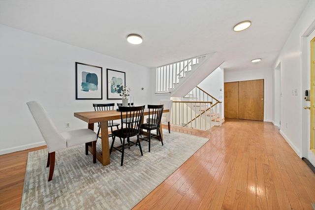 47 Voyagers Ln 47, Ashland, MA 01721