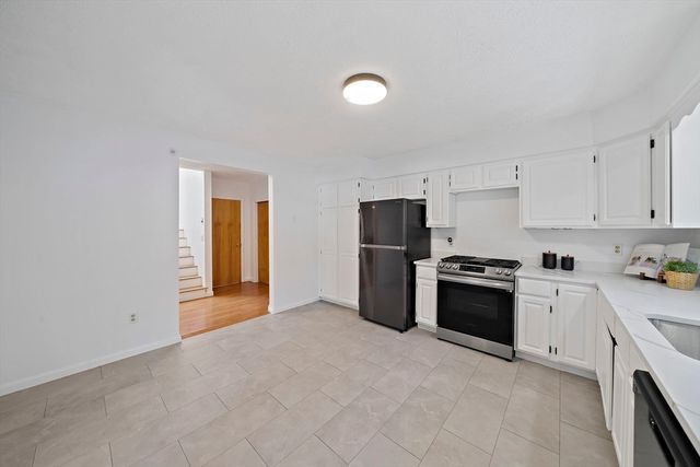 47 Voyagers Ln 47, Ashland, MA 01721