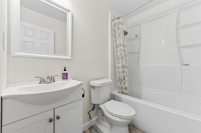 374 Pinewood Drive, Defuniak Springs, FL 32433