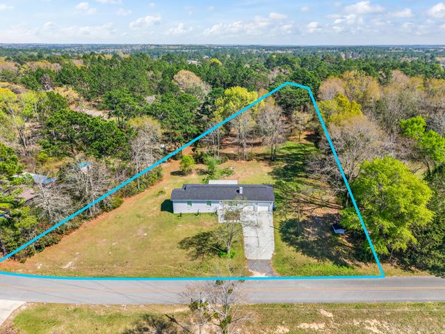 374 Pinewood Drive, Defuniak Springs, FL 32433