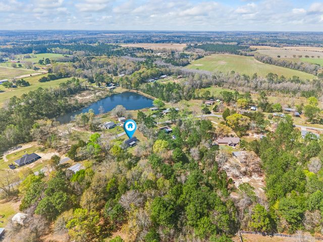 374 Pinewood Drive, Defuniak Springs, FL 32433