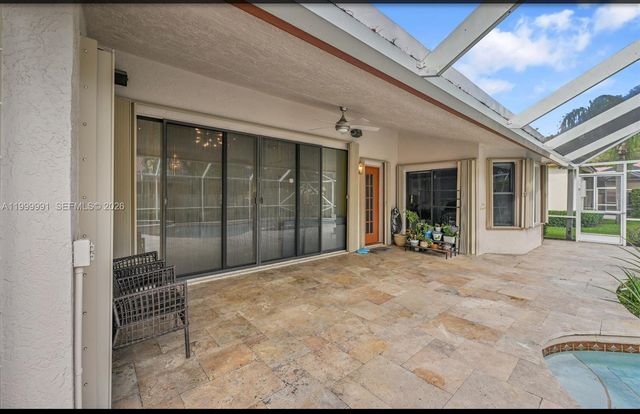 5200 NW 67th Ave, Lauderhill, FL 33319