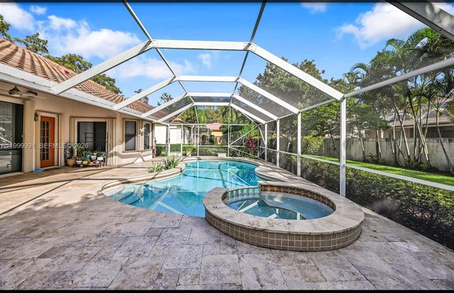 5200 NW 67th Ave, Lauderhill, FL 33319