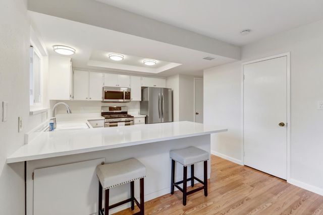 7468 Fairway Two Avenue, Fair Oaks, CA 95628