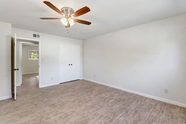 7468 Fairway Two Avenue, Fair Oaks, CA 95628