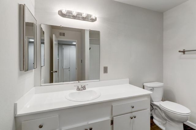 7468 Fairway Two Avenue, Fair Oaks, CA 95628