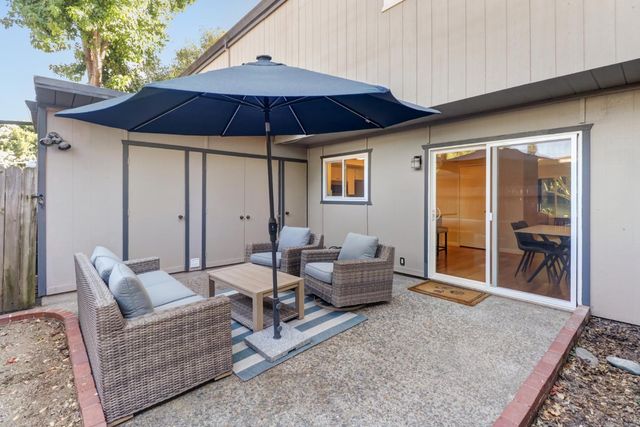 7468 Fairway Two Avenue, Fair Oaks, CA 95628