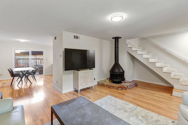 7468 Fairway Two Avenue, Fair Oaks, CA 95628