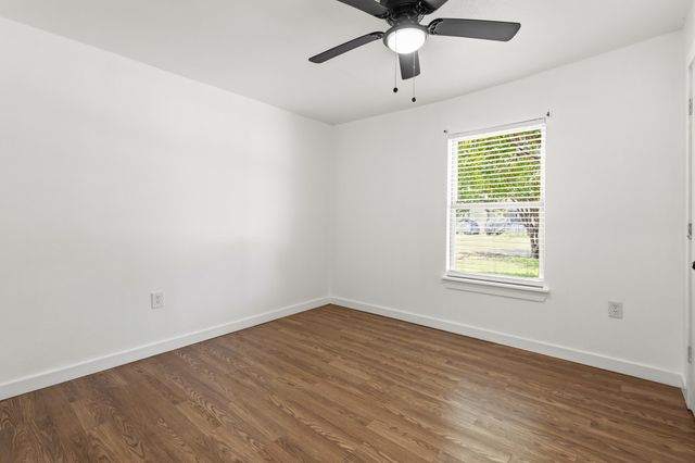 2634 Seevers Avenue, Dallas, TX 75216