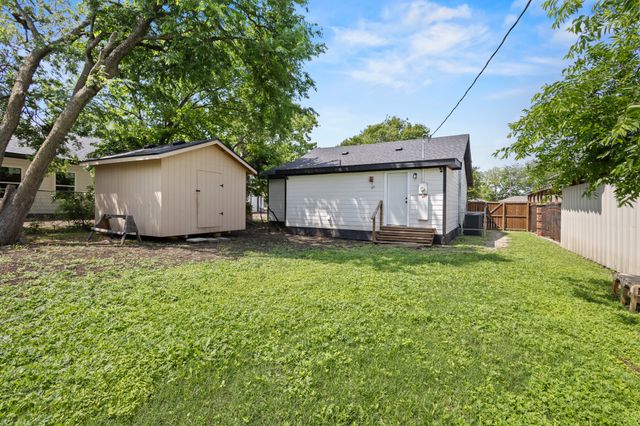 2634 Seevers Avenue, Dallas, TX 75216