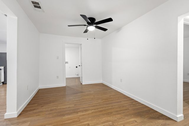 2634 Seevers Avenue, Dallas, TX 75216