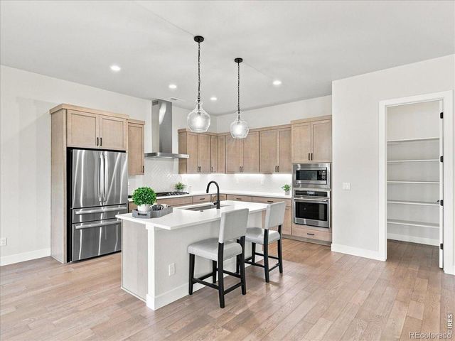 1724 Barefoot Drive, Windsor, CO 80550