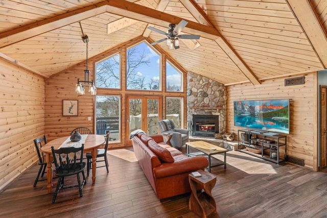 S752 W Redstone Drive, La Valle, WI 53941