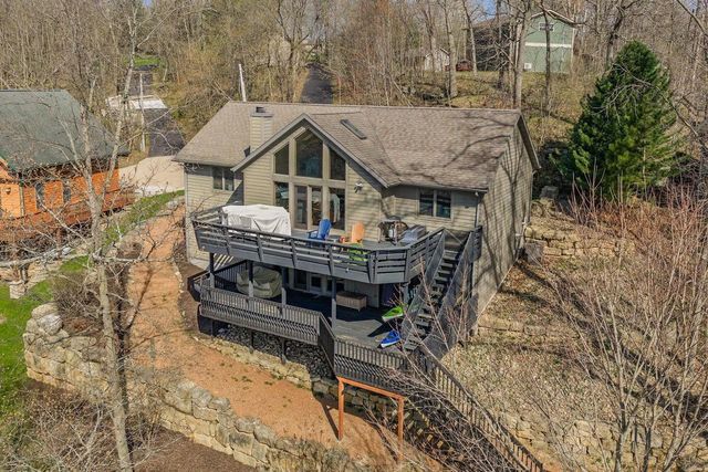 S752 W Redstone Drive, La Valle, WI 53941