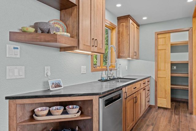 S752 W Redstone Drive, La Valle, WI 53941