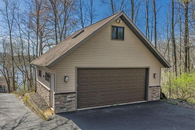 S752 W Redstone Drive, La Valle, WI 53941