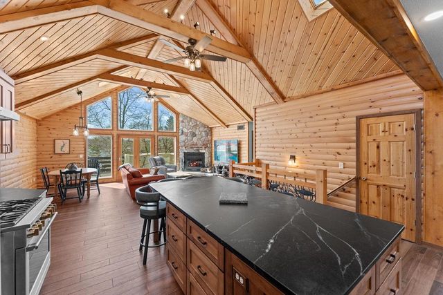 S752 W Redstone Drive, La Valle, WI 53941