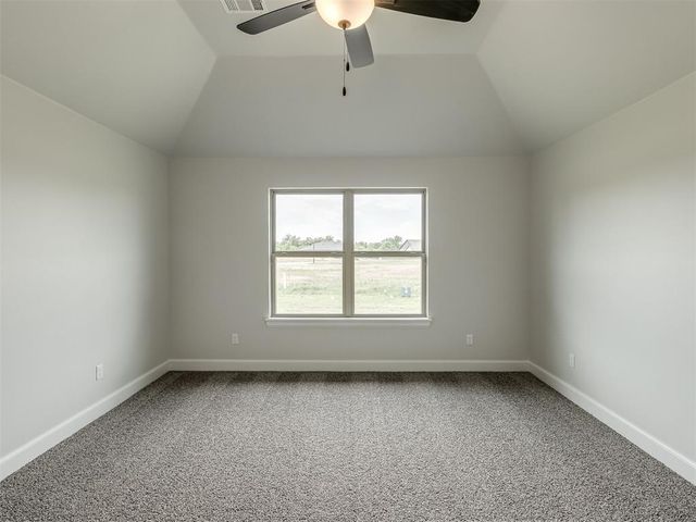 7613 Three Woods Lane, Yukon, OK 73099
