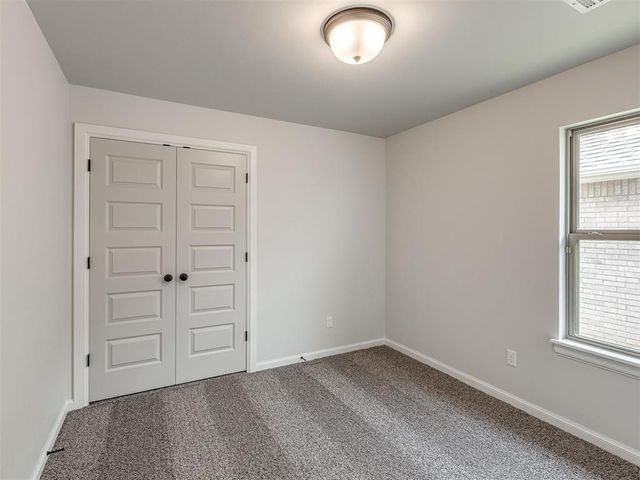 7613 Three Woods Lane, Yukon, OK 73099