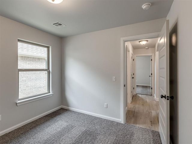 7613 Three Woods Lane, Yukon, OK 73099
