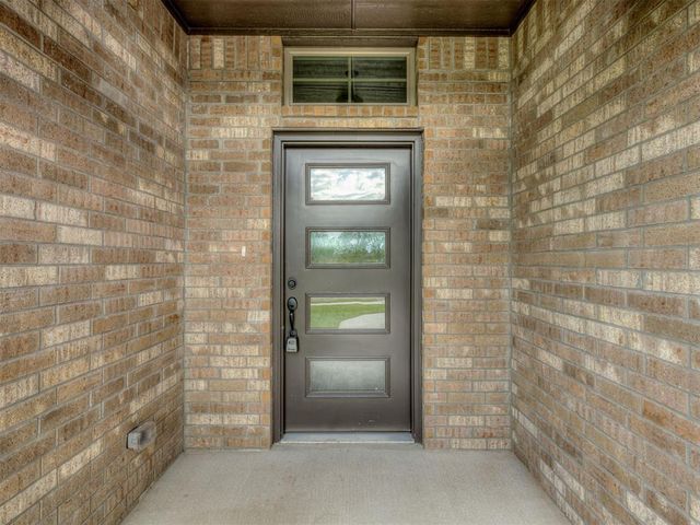 7613 Three Woods Lane, Yukon, OK 73099