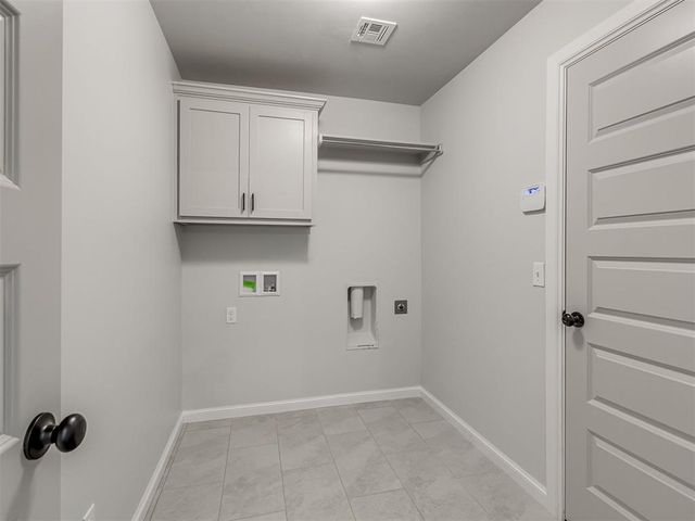7613 Three Woods Lane, Yukon, OK 73099