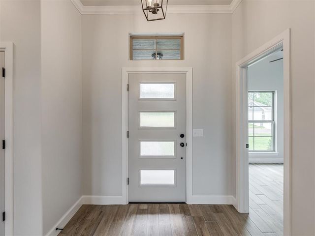 7613 Three Woods Lane, Yukon, OK 73099