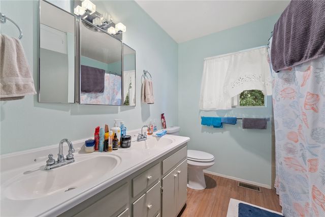 5203 Desert View Drive, Wrightwood, CA 92397