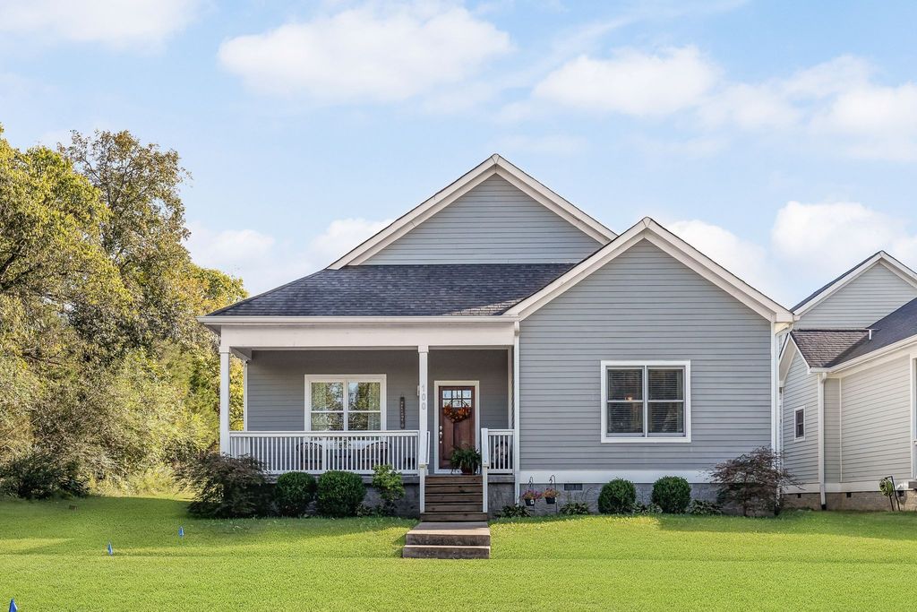 100 Ellersly Way, Kingston Springs, TN 37082