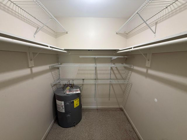 136 NE 19th Court 220f, Wilton Manors, FL 33305