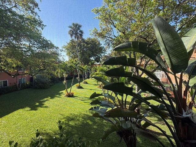 136 NE 19th Court 220f, Wilton Manors, FL 33305