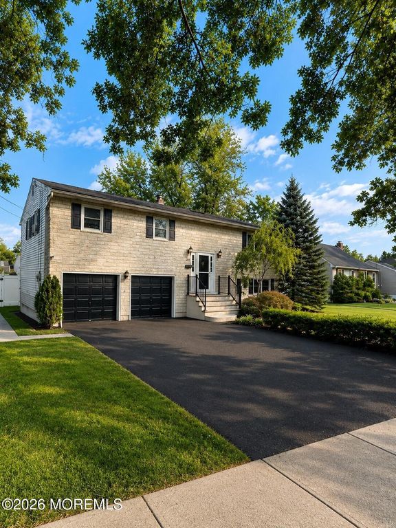 601 Harmony Road, Middletown, NJ 07748