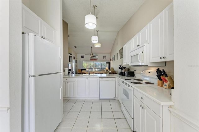 4202 CADDIE DRIVE E 201, Bradenton, FL 34203