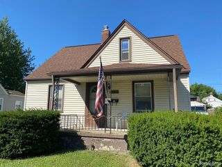 22113 LAMBRECHT Avenue, Eastpointe, MI 48021