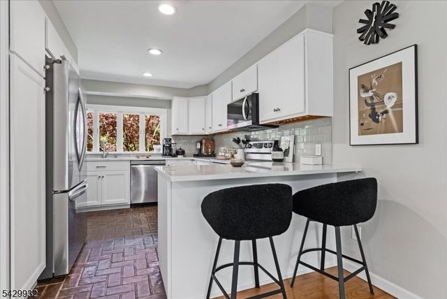 18 Green Rd, Sparta Twp., NJ 07871