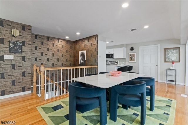 18 Green Rd, Sparta Twp., NJ 07871