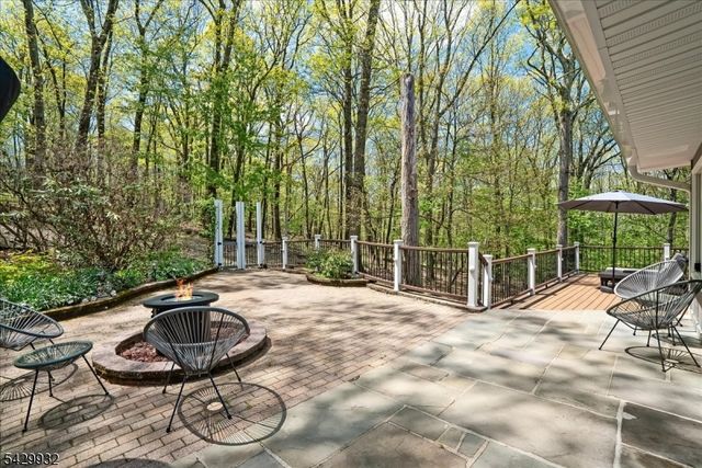 18 Green Rd, Sparta Twp., NJ 07871