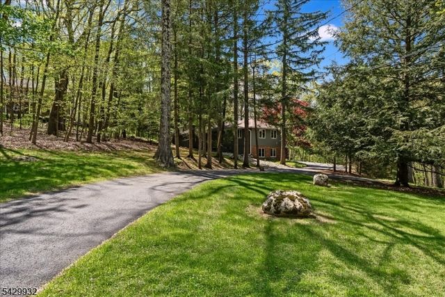 18 Green Rd, Sparta Twp., NJ 07871
