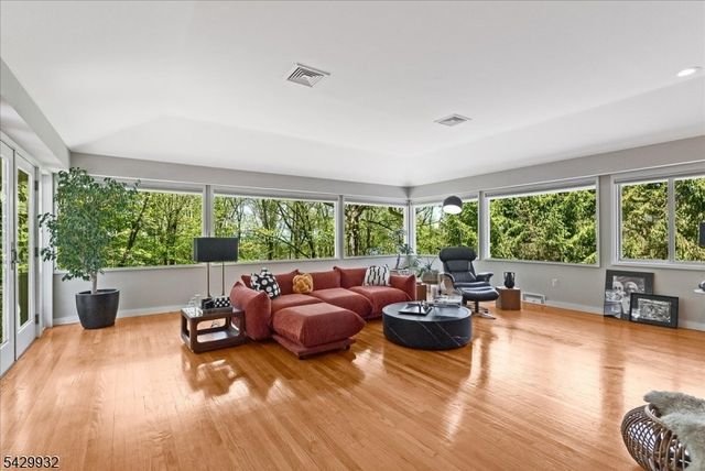 18 Green Rd, Sparta Twp., NJ 07871