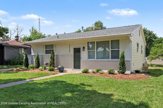 3224 Reo Road, Lansing, MI 48911