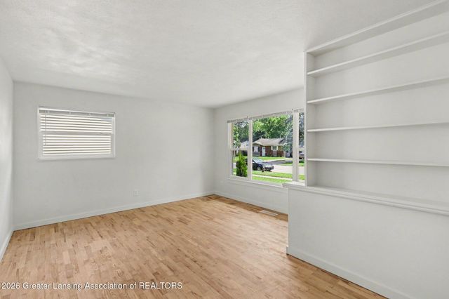 3224 Reo Road, Lansing, MI 48911
