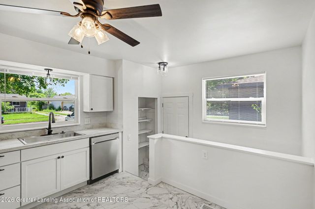 3224 Reo Road, Lansing, MI 48911