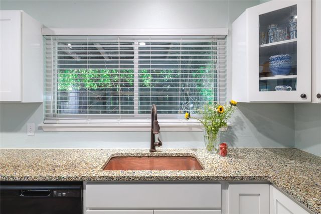 5625 Pinon Vista DR, Austin, TX 78724