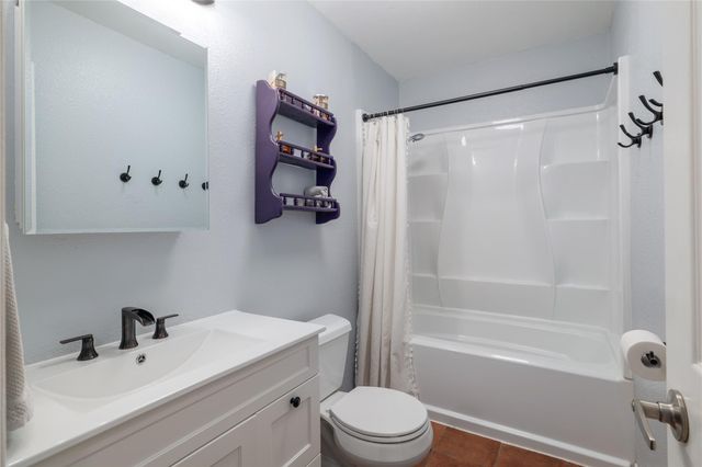 5625 Pinon Vista DR, Austin, TX 78724