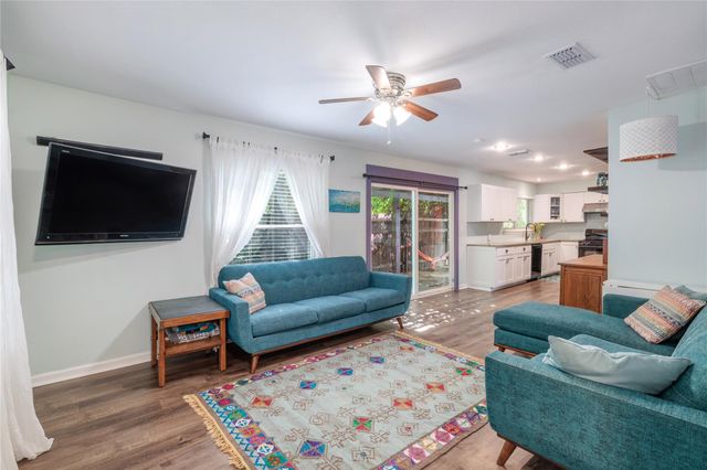 5625 Pinon Vista DR, Austin, TX 78724