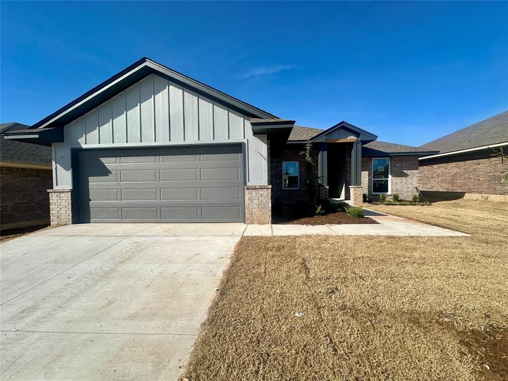 1017 Redwood Creek Drive, Yukon, OK 73099