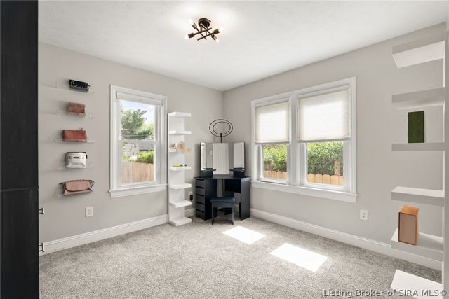 536 N McKinley Avenue, Clarksville, IN 47129