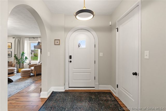 536 N McKinley Avenue, Clarksville, IN 47129